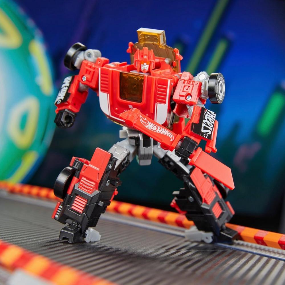 Transformers Collaborative Hot Wheels® x Transformers GT-Scorcher